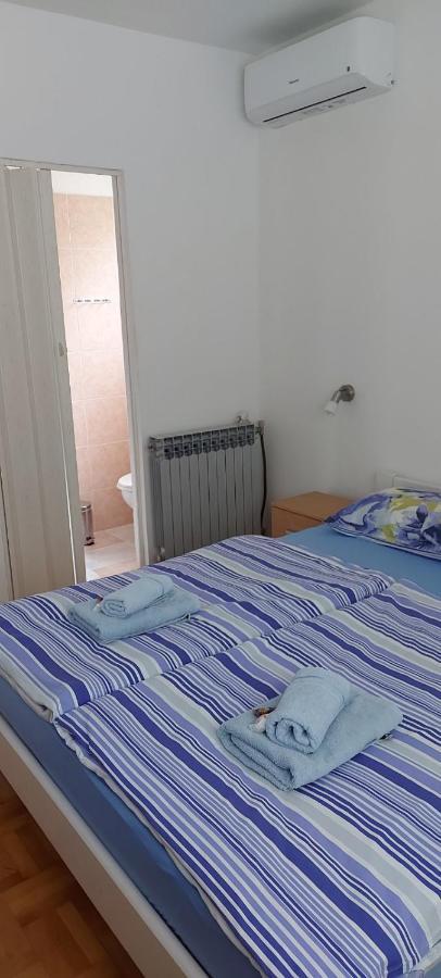 Guest House Jasmin Rovigno Esterno foto