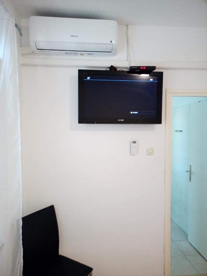 Guest House Jasmin Rovigno Esterno foto
